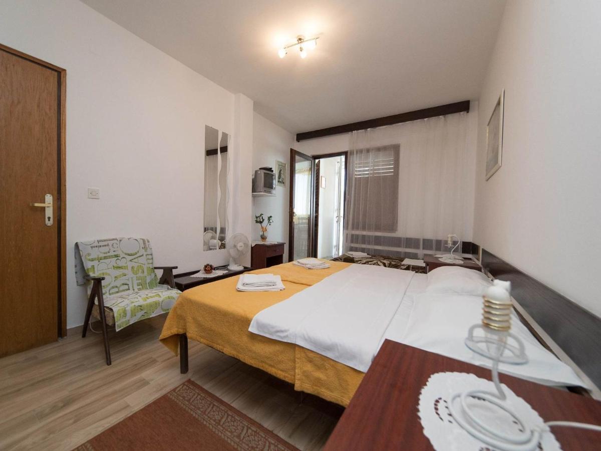 Apartments Biserka Crikvenica Esterno foto